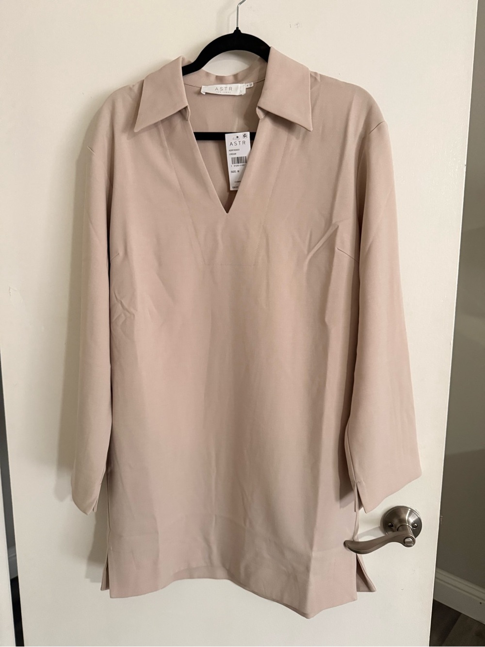 ASTR Soft Beige Long Sleeve V-Neck Tunic Dress